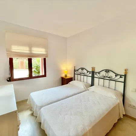 Alicate Beachfront - Eaw Homes Marbella